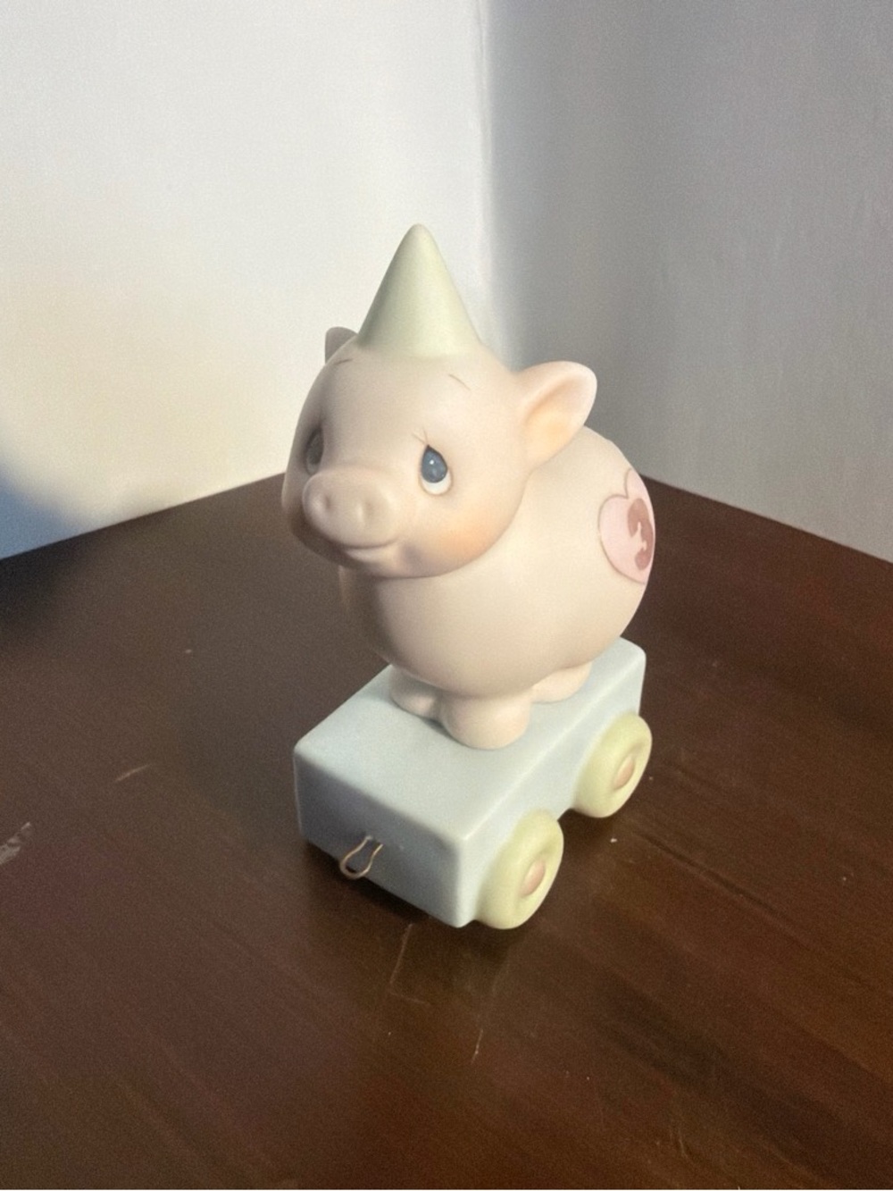 Precious Moments Heaven bless you with a special day
No box with figurine